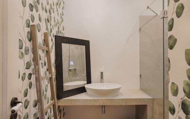 Master Deco Gem in Historical Center