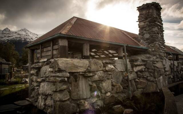 Headwaters Glenorchy Eco Lodge