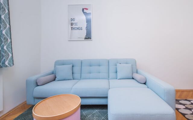 FM Luxury 1-BDR Apartment - Designer Business
