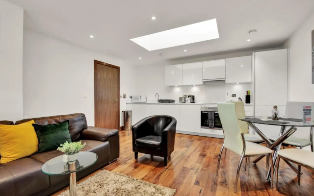 Shoreditch Square at Shoreditch by MySquare