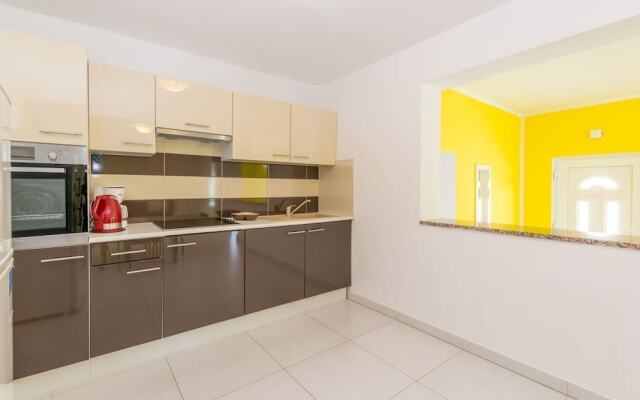 Spacious Apartment Janko