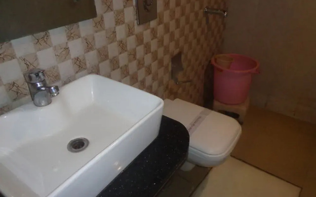 Hotel Guruvas Inn