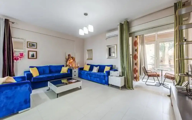 Stylish Apartment by the Beach Free Parking