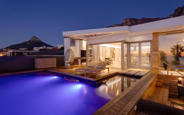 Element House - Contemporary and Upmarket Villa