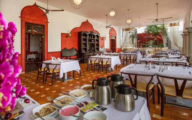 Hacienda Santa Cruz