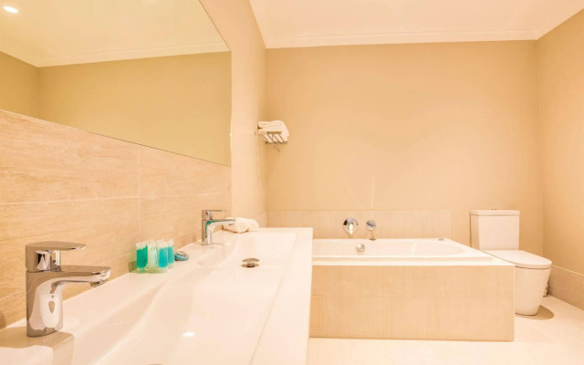 The Marina Hotel - Mindarie