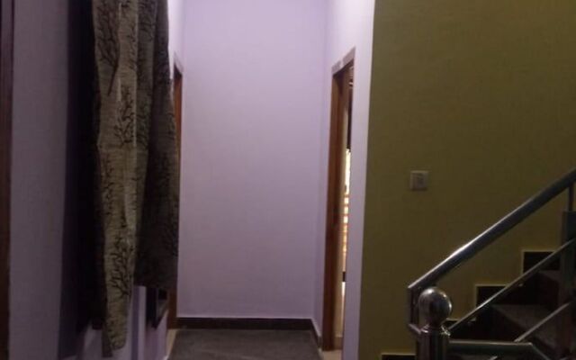 Sunflower Hostel & Hotel