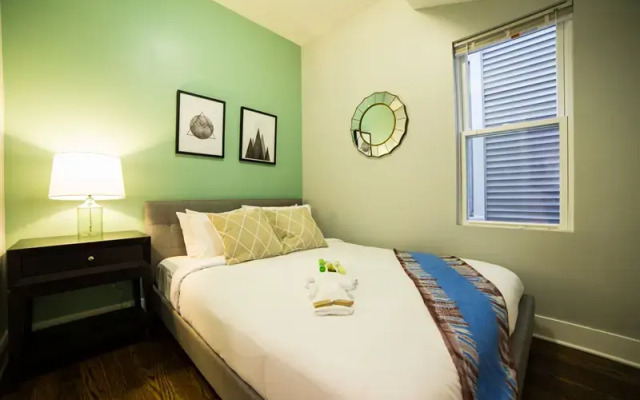 Bohemian 2BR in Lake View by Sonder