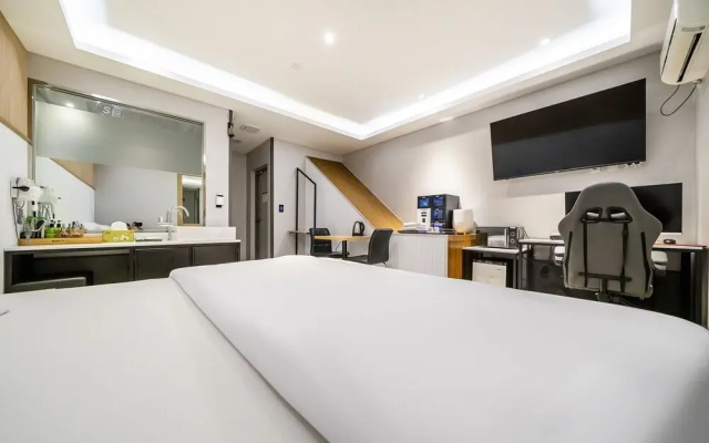 Wonju Sense Self Check-in Motel