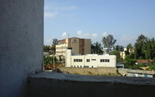 Ropaka Hotel