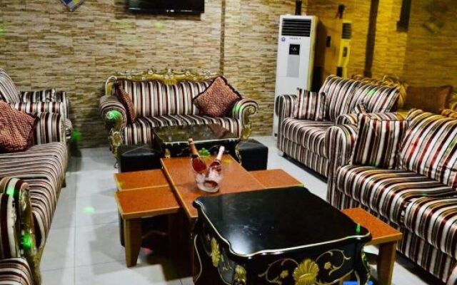 Limoh Suites