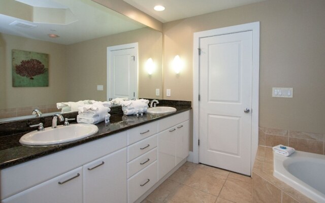 Crc0216 2 Bedroom Condo