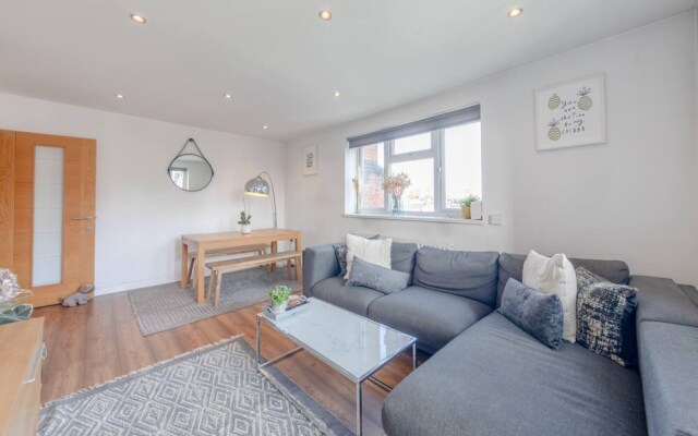 Modern 2 Bedroom Flat in Hoxton