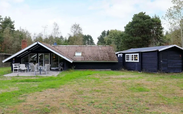 6 Person Holiday Home in Rodby