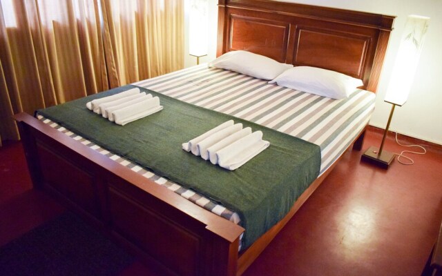 Mount Waves Hotel