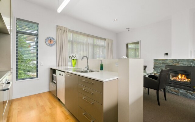 89/5a Tui Heights