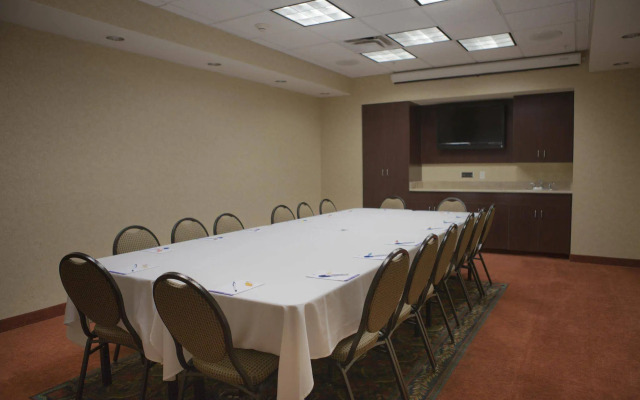 Hilton Garden Inn Albuquerque / Journal Center