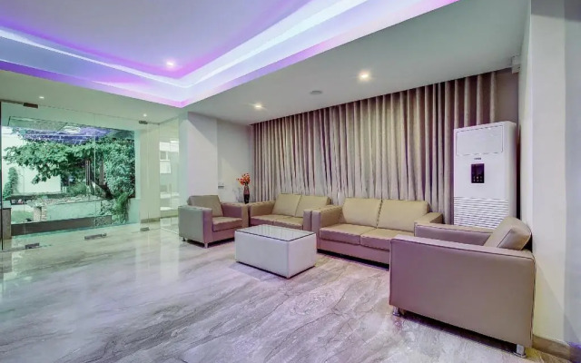 Kanaka Grand Hotel & Spa by OYO Rooms