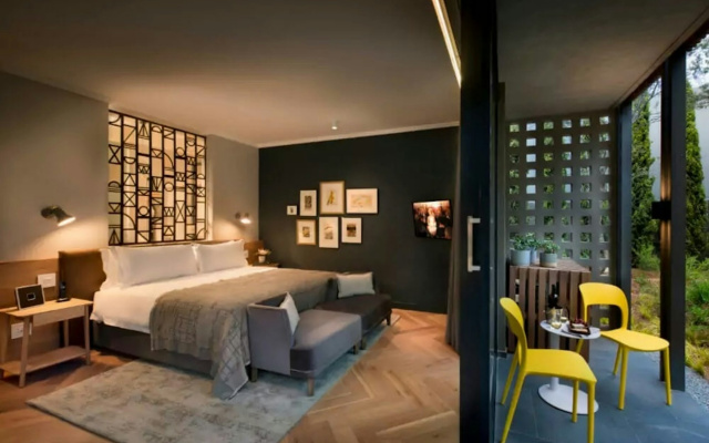 The Peech Hotel