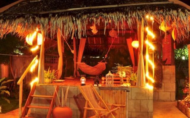 Alumbung Tropical Living