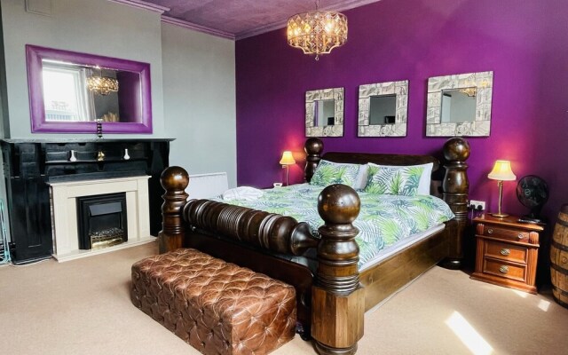 Captain Morgan Boutique 1-Bed Apartment