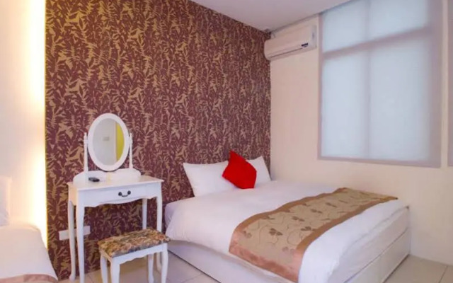 Moonstar Station Inn