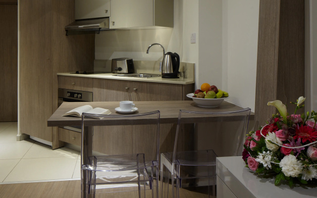 Melpo Antia Hotel & Suites