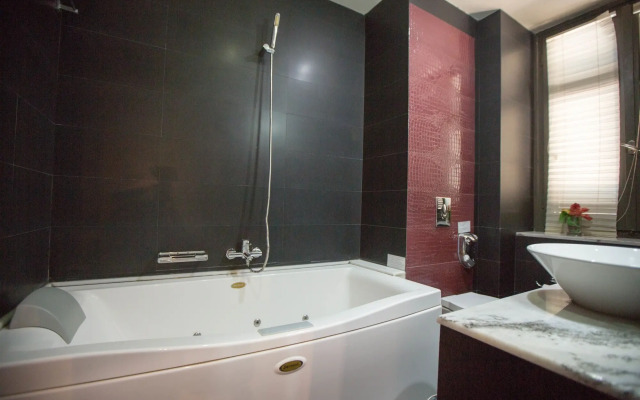 Aion Luxury Hotel