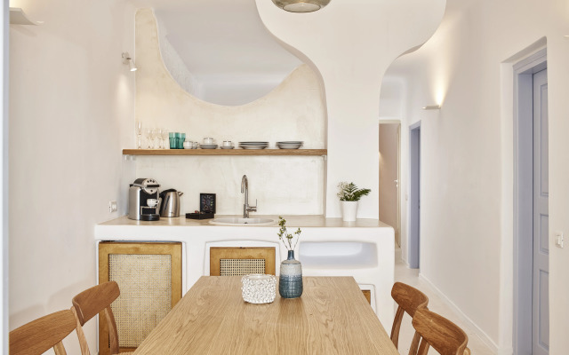Astra Suites
