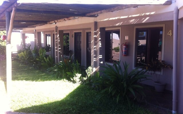 Khwee Sands Lodge
