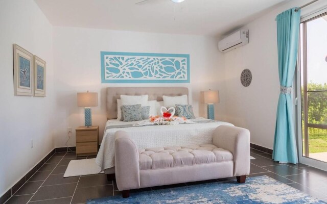 Spectacular Private 3 Bedroom Villa in Gated Community