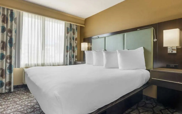 Best Western Plus Oceanside Palms Hotel