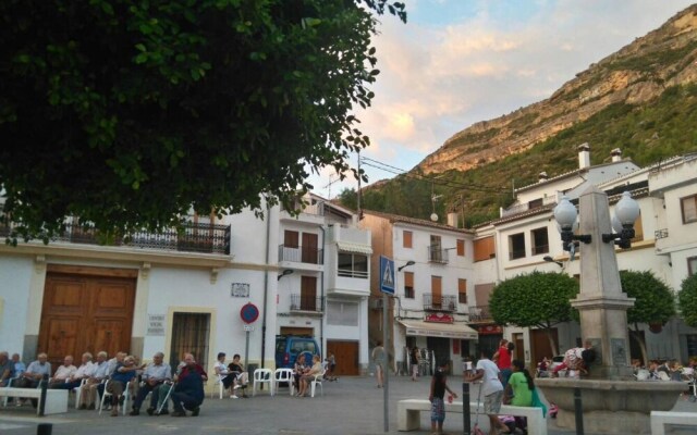 House With 2 Bedrooms In Chulilla