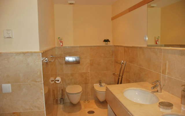 Lomas de los Monteros Apartamentos