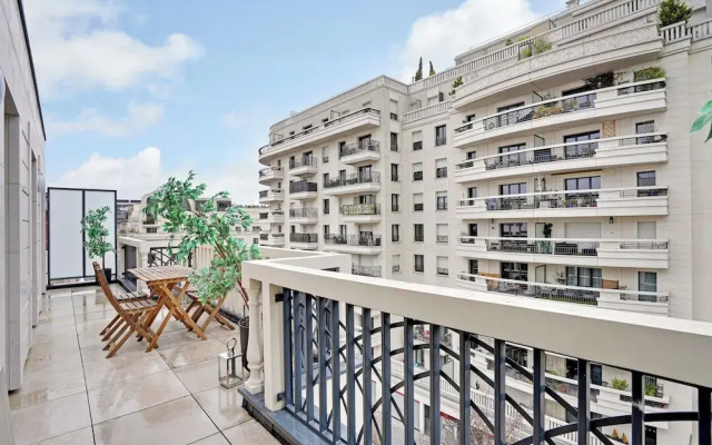 Duplex With Terrace in Levallois