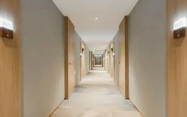 Unitour Hotel (Hechi Du'an Bus Terminal)