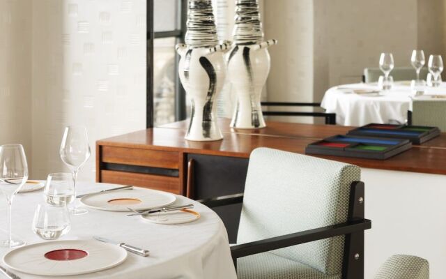 Cheval Blanc Paris
