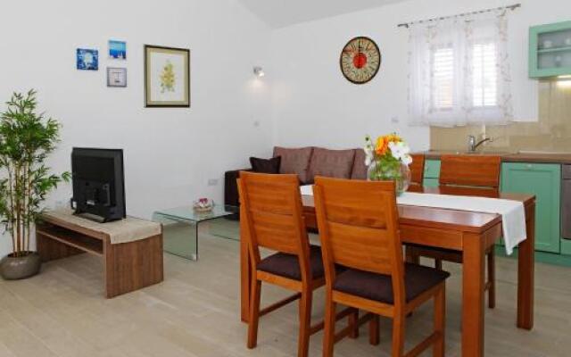 Robinzon Villa Zavala