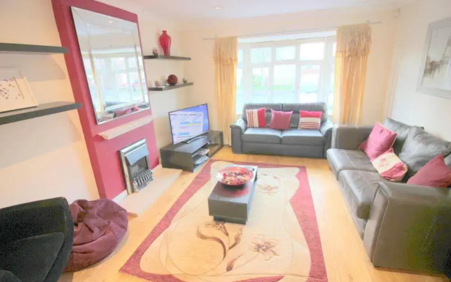 Peymans - The Barnwell Lodge Serviced Apartment