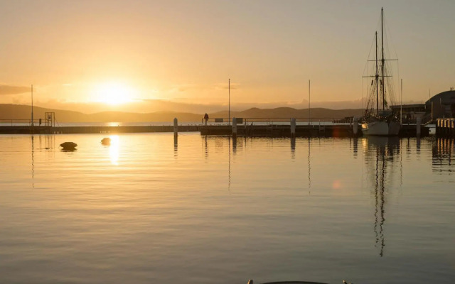 Somerset on The Pier Hobart