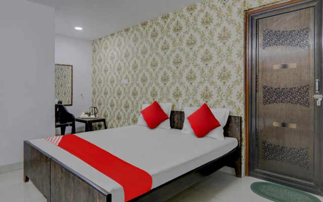 OYO Flagship 80499 New Bhandan Lawn