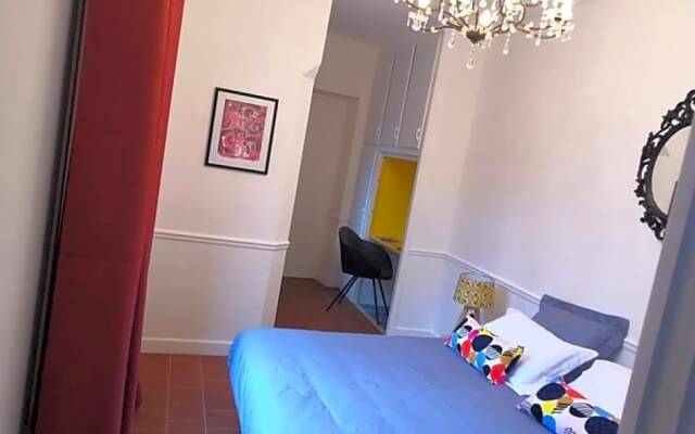 Le 9 de Cour, Chambre Kiwi