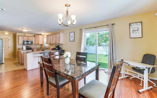 Spacious Champaign Home By University Of Illinois!