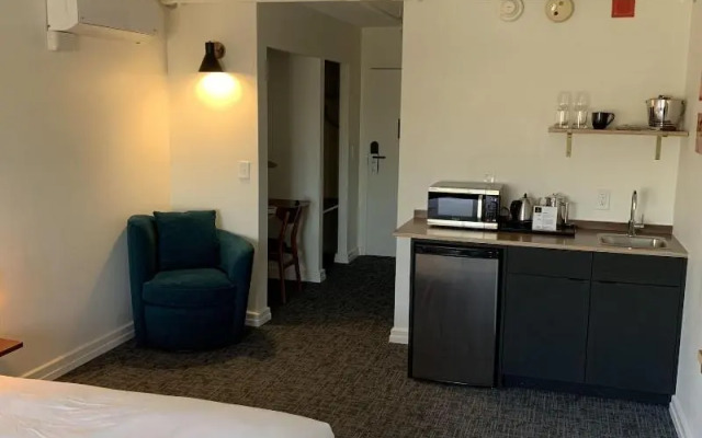 Hotel Leo
