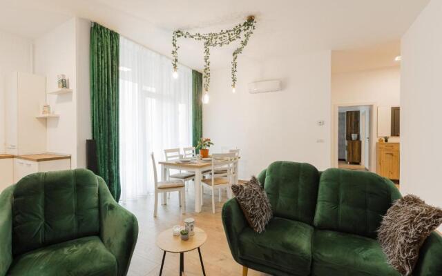 Essenza Charming Two BedRoom Apartment