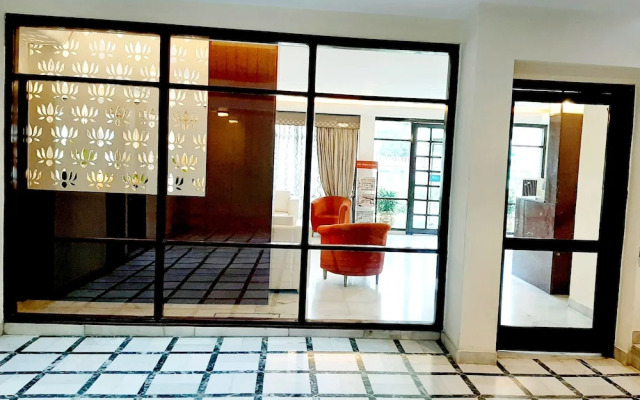 Hotel Bmk Grand By FabHotels