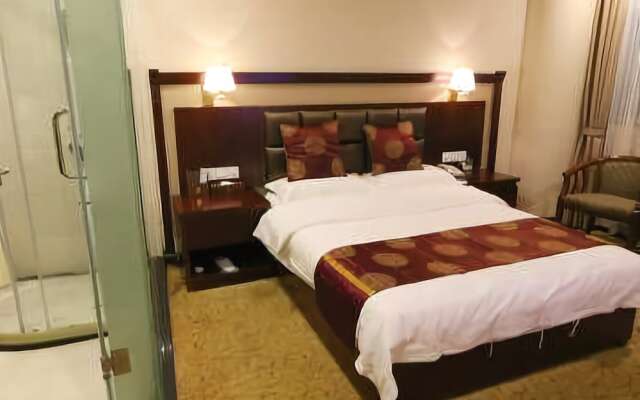 Fortune Hotel
