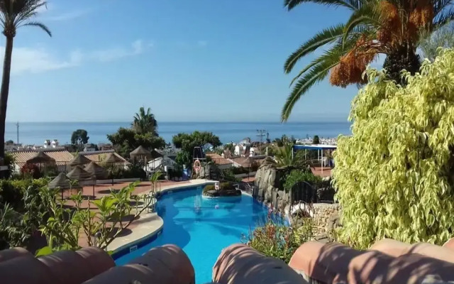 Luxury House With Private Heated Pool in Nerja!