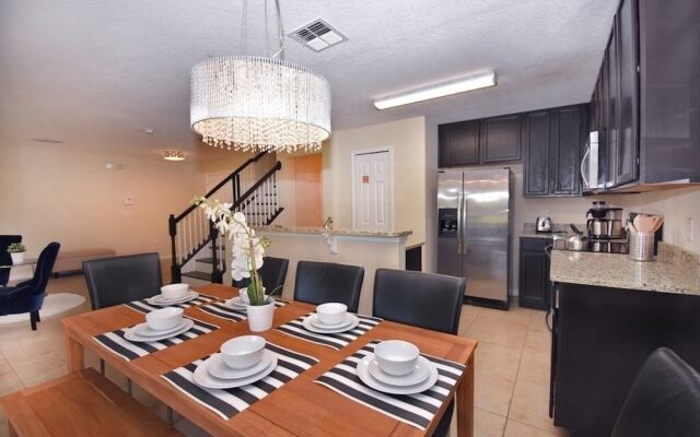 1705vp 4 Bedroom Home by RedAwning