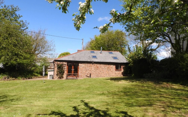 Dilly Dally Barn